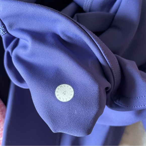Lululemon Fast & Free Crop II *Nulux 19"
Stony Grape - Picture 7 of 8